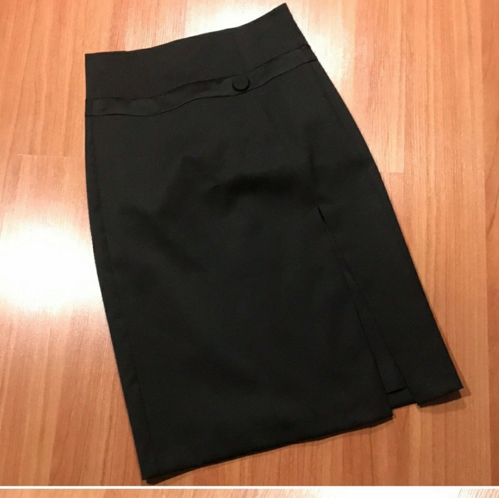 United Colors of Bennington Black Pencil Skirt